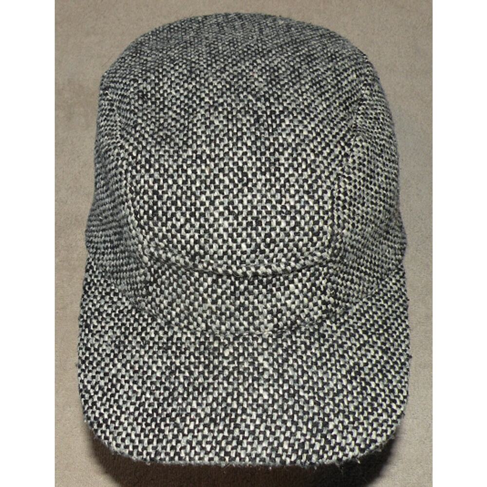 Crown Cap Dry Ice Wool Blend Trapper Hat Tweed Black White Ear Flaps Canada
